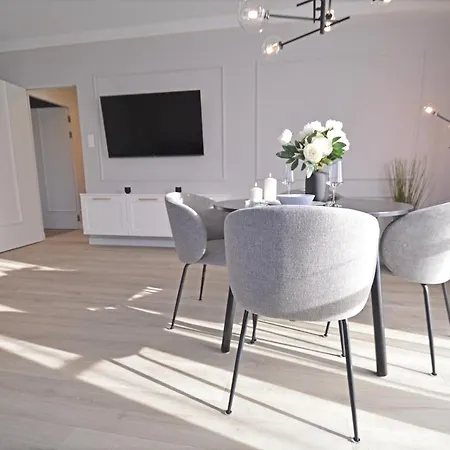 Flotylla-apartamenty Bryza - Parking Apartment Swinoujscie