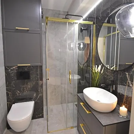 Flotylla-apartamenty Bryza - Parking Apartment Swinoujscie